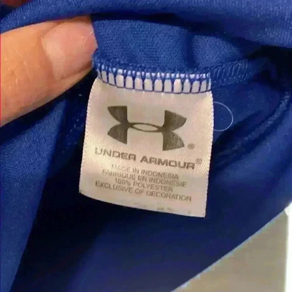 ✨UnderArmour Lightweight Jacket in Great Condition - Picture 4 of 5